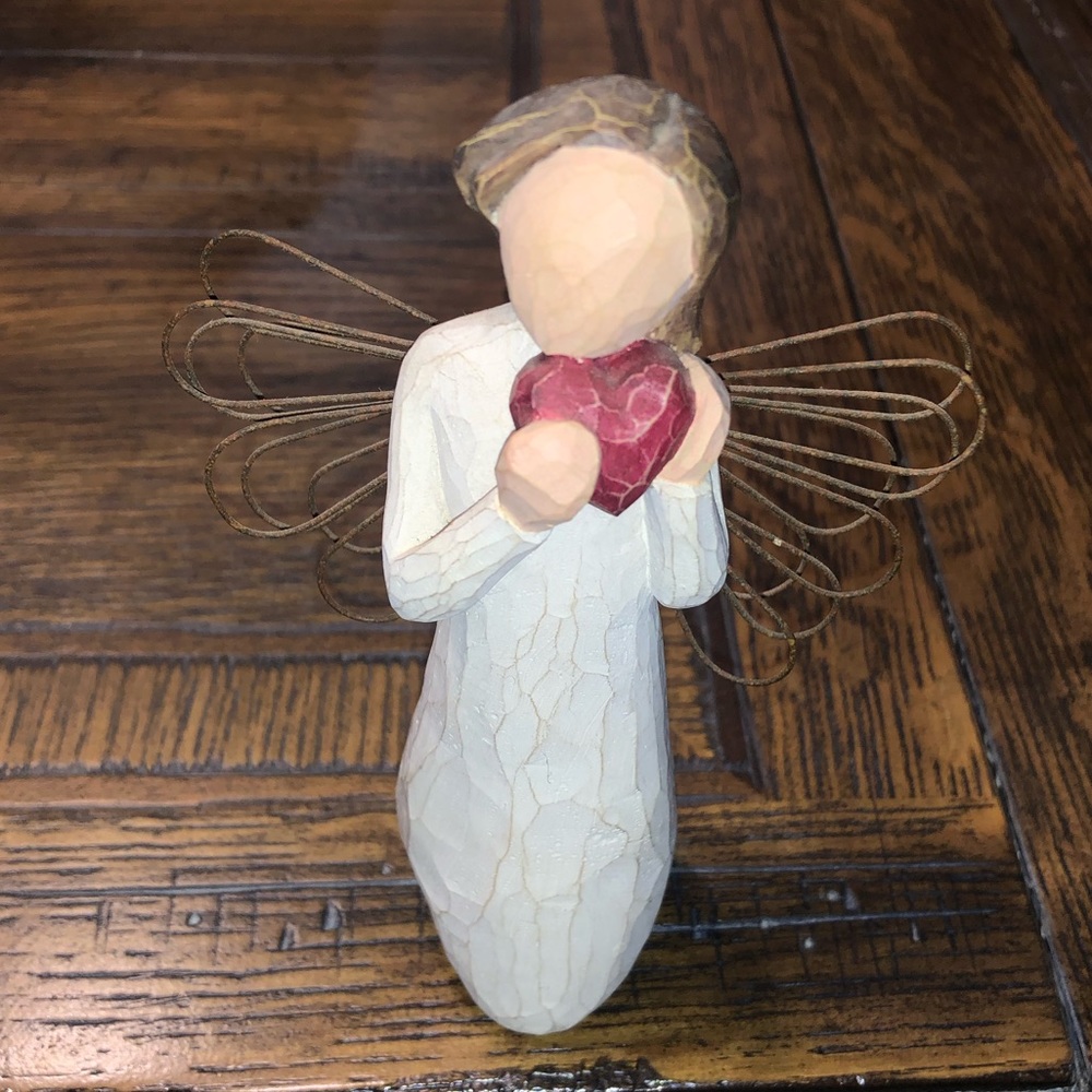 Willow Tree Angel of the Heart Figurine